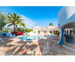 Villa única y acogedora de estilo tradicional ibicenco