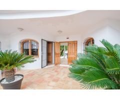 Villa única y acogedora de estilo tradicional ibicenco
