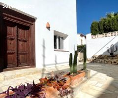 Exclusiva villa moderna orientacion sur y vistas panoramicas a la montaña