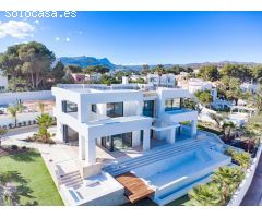 Nueva villa de diseño moderno con vistas al mar