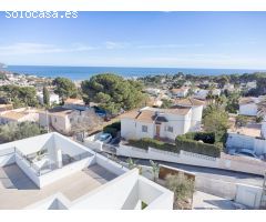 Nueva villa de diseño moderno con vistas al mar