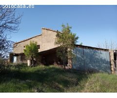 Finca rústica con casa, pajar y corrales en Benabarre