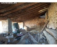 Finca rústica con casa, pajar y corrales en Benabarre