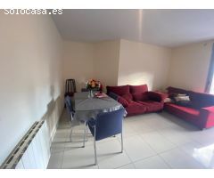 AMPLIO PISO de 3 habitaciones reformado en el corazón de Huesca