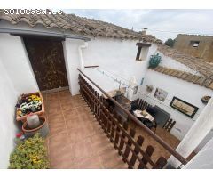 Preciosa casa de cuatro dormitorios en CAPDESASO