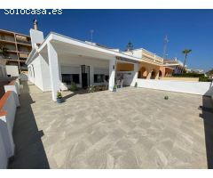 Chalet a la venta en la playa de Miramar