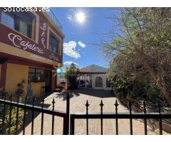 Negocio con vivienda en Ador