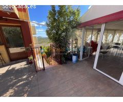 Negocio con vivienda en Ador