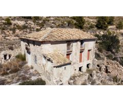 Caserón en venta en Relleu
