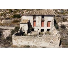 Caserón en venta en Relleu