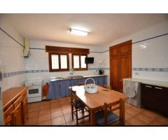 Villa en venta en Agres