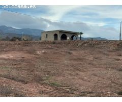 CASA EN TOTANA  CON PARCELA EN MORTI-YECHAR