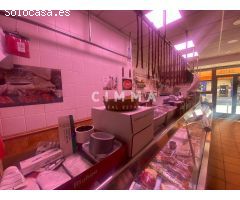 Oportunidad de Inversión: Local Comercial y Vivienda en Villajoyosa