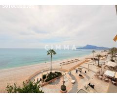 Magnifico piso en primera liena de playa en Altea