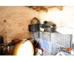 FINCA CON CASETA Y AGUA EN SANTA BARBARA (TARRAGONA)