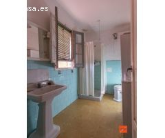 CASA ESQUINERA CON ALMACÉN EN VENTA EN SANTA BARBARA (TARRAGONA)