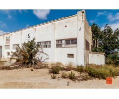 NAVE INDUSTRIAL EN VENTA EN CAMARLES (TARRAGONA)