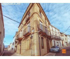 CASA ADOSADA ESQUINERA EN VENTA EN GODALL (TARRAGONA)