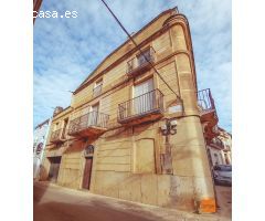 CASA ADOSADA ESQUINERA EN VENTA EN GODALL (TARRAGONA)