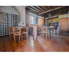 Restaurante totalmente instalado con licencia