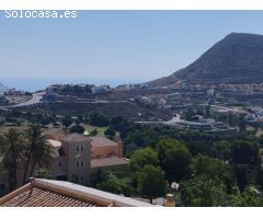 VENTA DE PRECIOSA CASA CON VISTAS AL MAR Y A LA MONTAÑA EN LA ENVIA GOLF