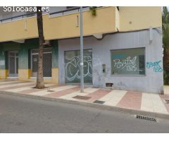 LOCAL EN VENTA EN AGUADULCE!! ESTUPENDA UBICACION