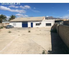 2 NAVES INDUSTRIALES / ALMACÉN 75 M2 / DEPÓSITO DE AGUA / PARCELA 2364 M2