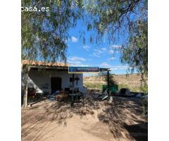 VENTA DE CASA UNIFAMILAR EN LA ZONA DEL CASTILLO DE NOVELDA