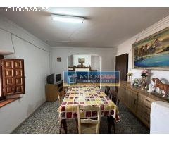 CASA DE CAMPO CON TERRENO EN YECLA (MURCIA)