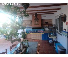 CASA DE 2 PLANTAS EN NOVELDA