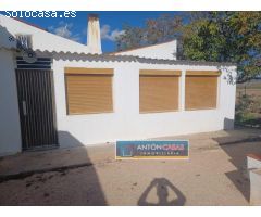 CASA DE CAMPO EN YECLA