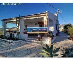 CHALET CON  CASA DE INVITADOS