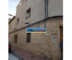 CASA DE 3 PLANTAS EN VENTA EN MONÓVAR
