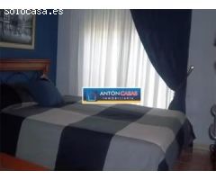 CHALET PAREADO EN LOMA BADÁ