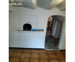 Casa de Campo con Terreno en Pinoso