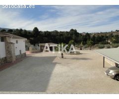 VILLA RESTAURADA EN UN ENTORNO PRIVILEGIADO, CON EXCELENTES VISTAS!