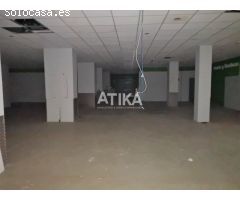 LOCAL EN VENTA JUNTO AL CENTRO COMERCIAL DE CONSIDERABLE DIMENSIÓN