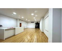 LOCAL COMERCIAL EN AMPLIA AVENIDA
