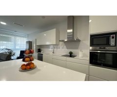 MAGNÍFICO PISO A LA VENTA ZONA EL LLOMBO, ONTINYENT, A PISO PLANO.