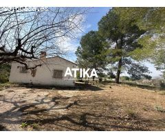 PARCELA RÚSTICA CON RETIRO A LA VENTA EN ONTINYENT