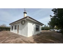 CHALET EN VENTA EN ZONA PRÓXIMA AL CASCO URBANO