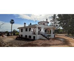 FANTÁSTICO CHALET A LA VENTA EN ONTINYENT