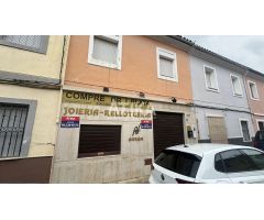 CASA PARA REFORMAR CON GRAN POTENCIAL EN AIELO DE MALFERIT.