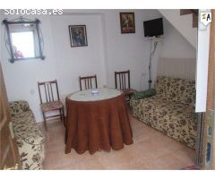 casa adosada en Venta en Baena