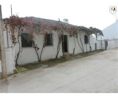 casa adosada en Venta en Iznajar