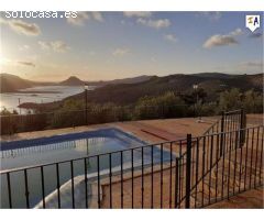 casa en Venta en Iznajar