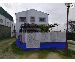 chalet en Venta en Cabra