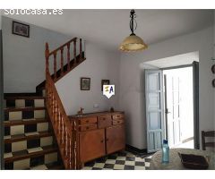 casa adosada en Venta en Iznajar