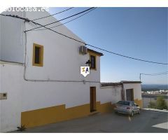 casa adosada en Venta en Rute