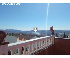 casa adosada en Venta en Periana